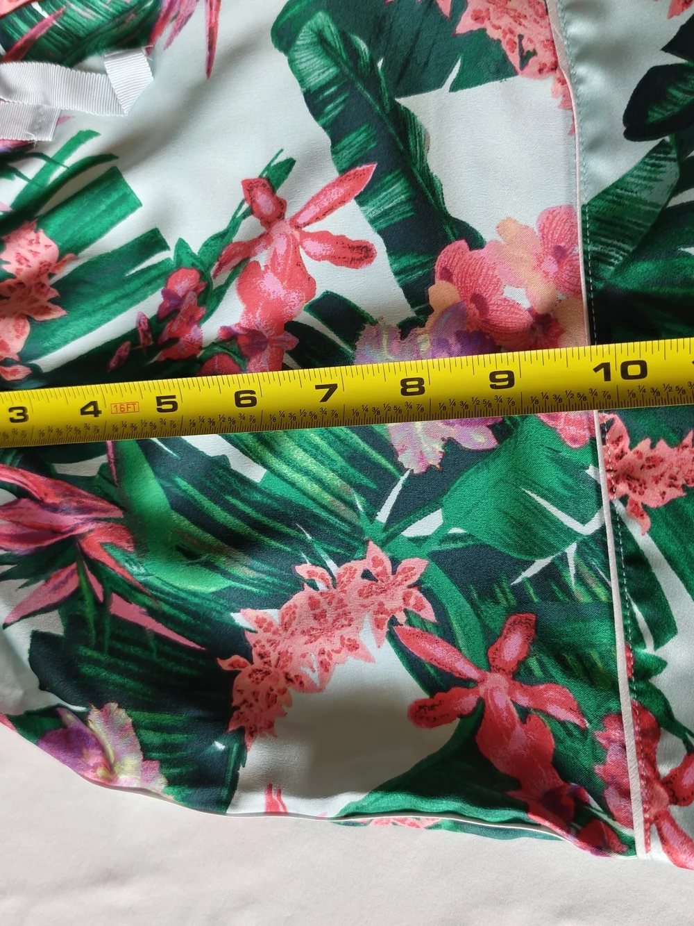 Victoria Secret Satin Floral Pajama Set in Mint & Green Size L